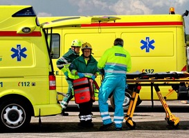 Neergestoken docent werkt al bijna 28 jaar op basisschool in Alblasserdam Neergestoken docent werkt al bijna 28 jaar op basisschool in Alblasserdam